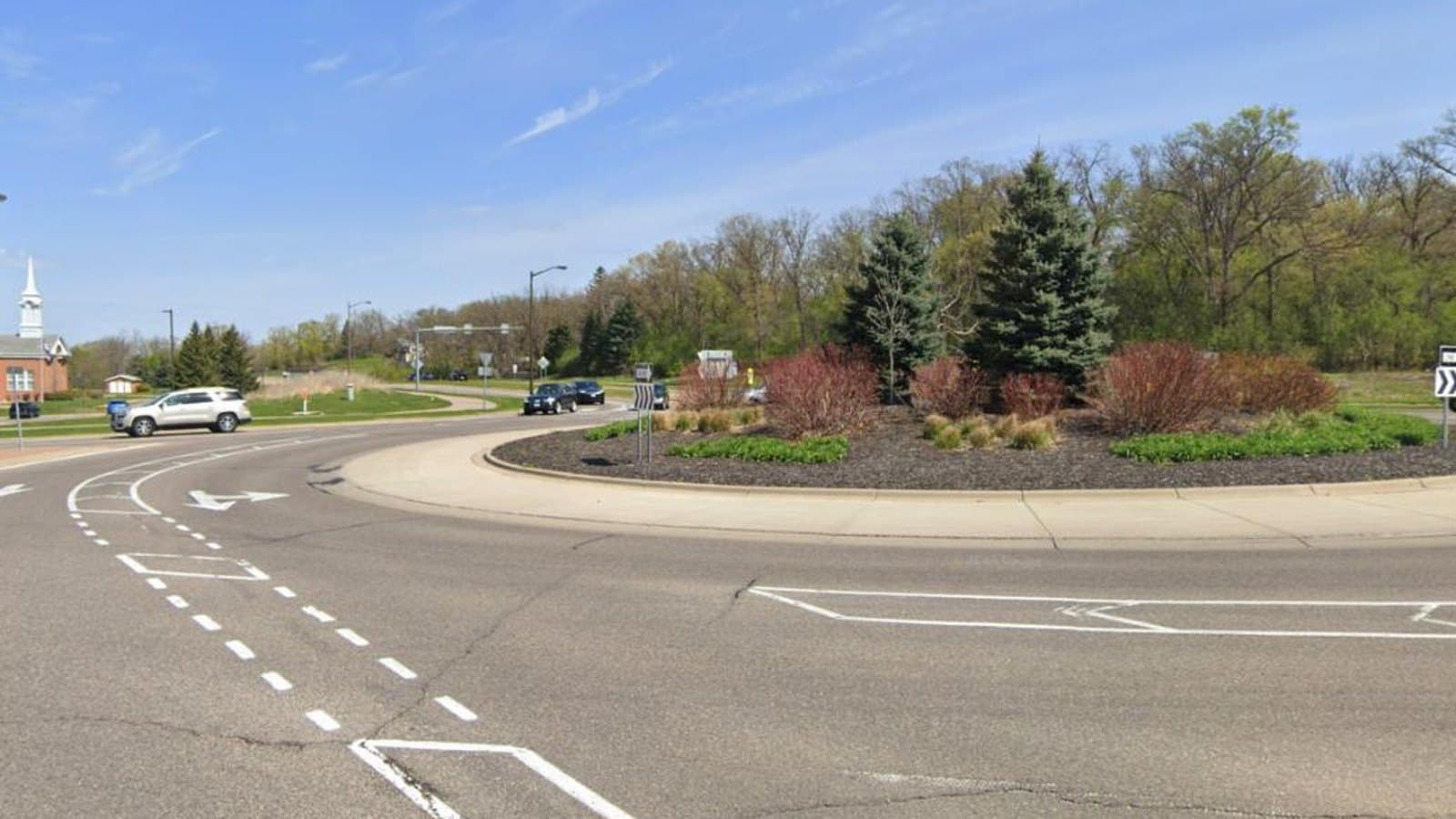 Lakeville's 185th and Kenwood Roundabout Is Getting "Mumble Strips" and a Big New Study
